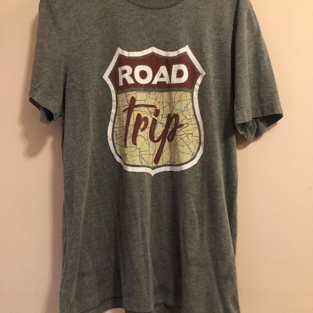 Grey t shirt